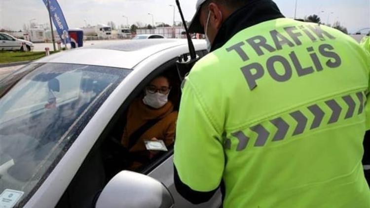 Muş'ta özel araçlarda maske takma zorunluluğu getirildi