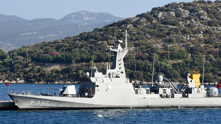 Son dakika haberler: Türk hücümbotu, Kaş Setur Marina'ya demirledi