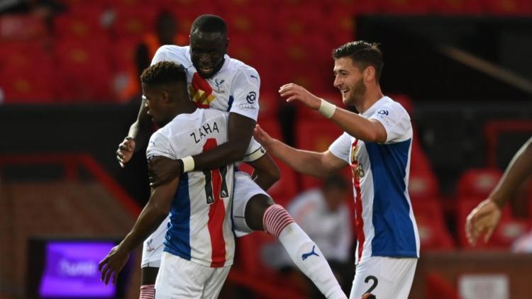 Manchester United, Premier Lig'e kötü başladı