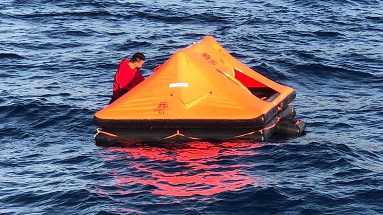 Muğla'da Türk kara sularına itilen 11 kişi kurtarıldı
