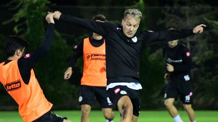 Konyaspor, Beşiktaş hazırlıklarına başladı! Takımda 3 eksik...