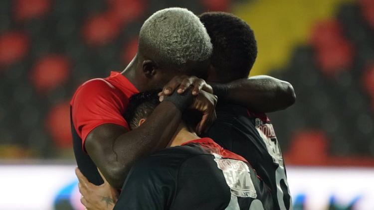 Gaziantep FK evinde kaybetmiyor! Seri 8 maç oldu...