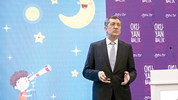 Okuyan Balık kütüphanesi açıldı: İster oku, ister dinle