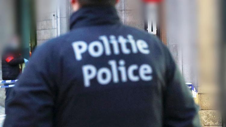 Irkçı polise 6 ay hapis ve para cezası