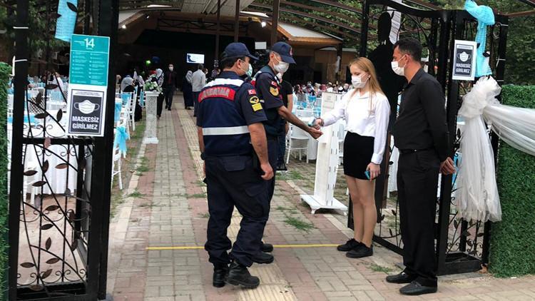 Bursa'da koronavirüs tedbirlerine uymayan iş yerlerine 97 bin lira ceza