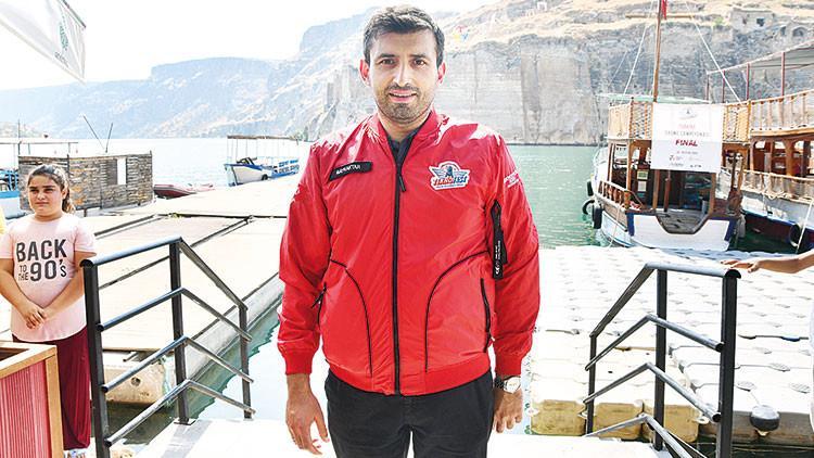 Bayraktar, uçan araba Cezeri’nin herkesi pilot yapabilen akıllı bir araç olduğunu söyledi: ‘Hedefimiz akıllı uçan arabalar’