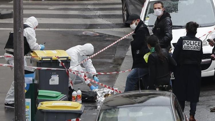 Paris'teki bıçaklı saldırıda gözaltı sayısı 7'ye yükseldi