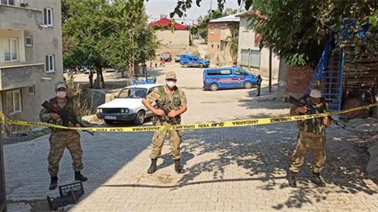 Kahramanmaraş'ta 2 grup arasında silahlı kavga çıktı: 2'si ağır 14 yaralı