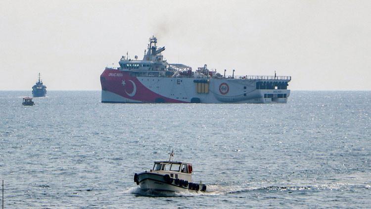 Oruç Reis, Antalya Limanı'ndan ayrıldı