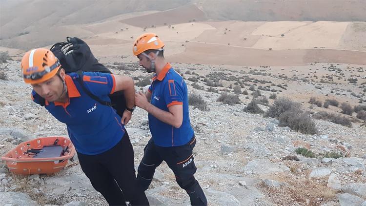 Dağda mahsur kalan vatandaşı AFAD kurtardı