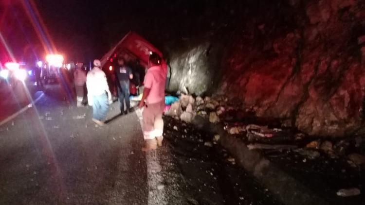 Meksika’da otobüs kazası: 13 ölü, 25 yaralı