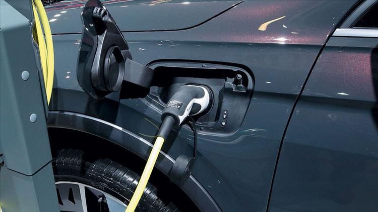 Alman otomobil üreticisi Çin'deki elektrikli araçlar için 15 milyar euro ayırdı