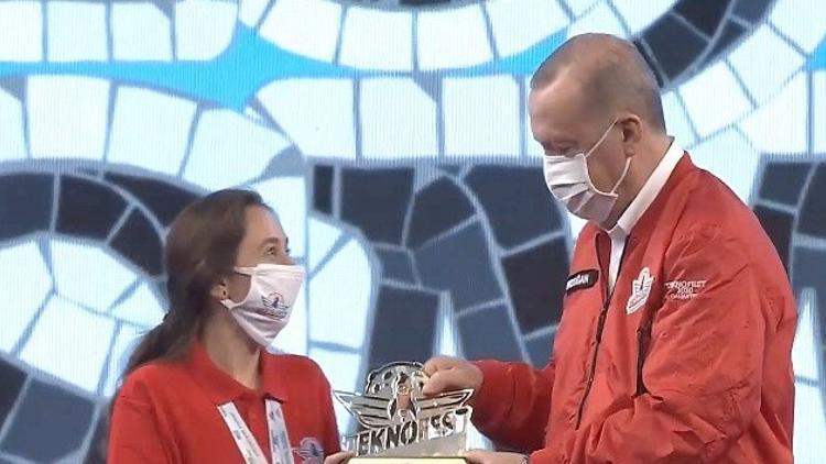 Sanal Clinic ekibi Teknofest 2020’de Türkiye birincisi oldu