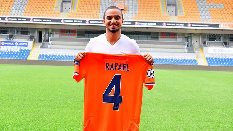Son Dakika | Başakşehir forması giyen Rafael'den olay Van Gaal ve ırkçılık açıklamaları!