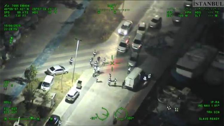 Akaryakıt kaçakçılarına helikopter destekli operasyon kamerada