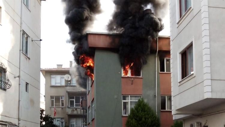 Kartal’da korkutan yangın! 'Çığlık seslerine uyandık'