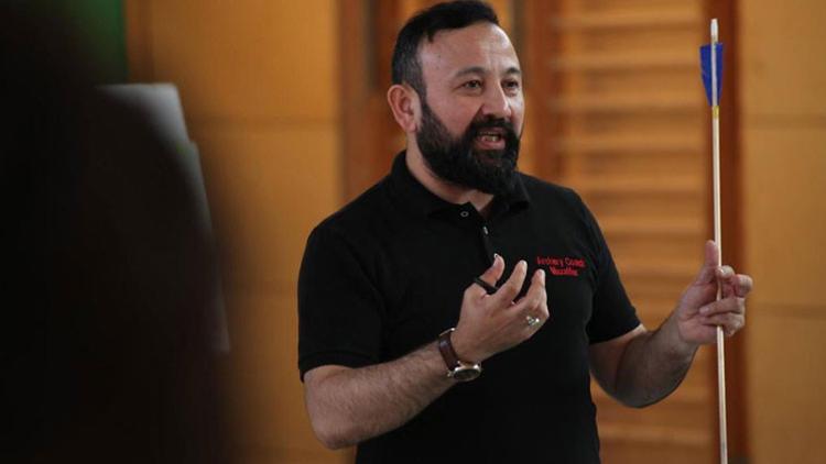 Türk okçuluğunu müfredata koydurttu
