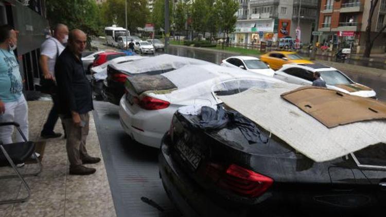 Kadıköy'de galericilerden kilimli, paspaslı dolu önlemi