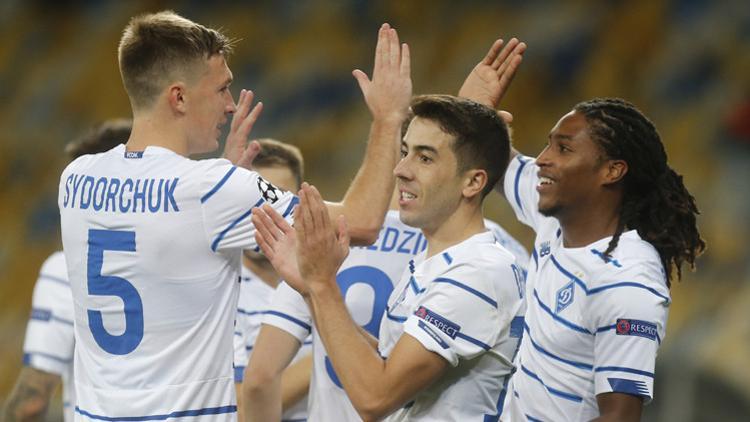 Lucescu, Dinamo Kiev'i Şampiyonlar Ligi'nde gruplara çıkardı