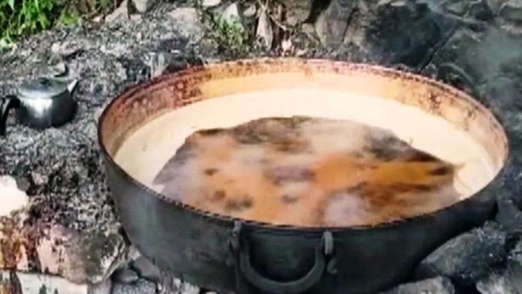 Yusufeli’ne özgü şifa kaynağı; çömlek küpte üzüm şırası