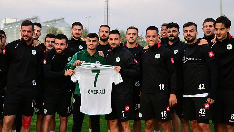 Son Dakika | Konyaspor'dan top toplayıcı çocuğa ödül!