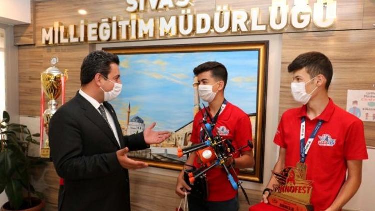 TÜBİTAK Liseler Arası İHA yarışmasında Türkiye birincisi oldular