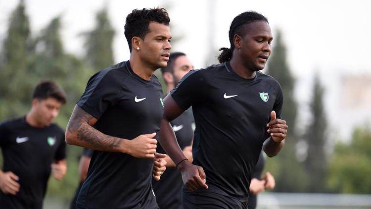 Denizlispor yeni transferlerine güveniyor! Varela ve Dossevi...