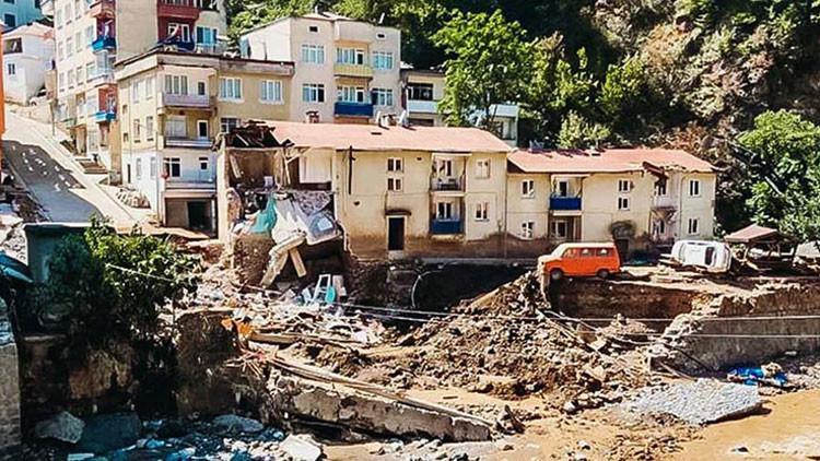 ‘İklim değişikliğinin tam ortasındayız’