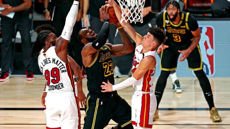 NBAde gecenin sonucu | Miami Heat, Lakersa karşı müthiş maçta final serisine tutundu