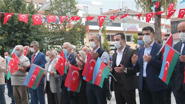 Gölcük'teki sivil toplum örgütlerinden Azerbaycan'a destek
