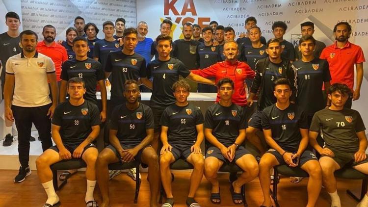 İlhan Parlak tecrübelerini aktardı