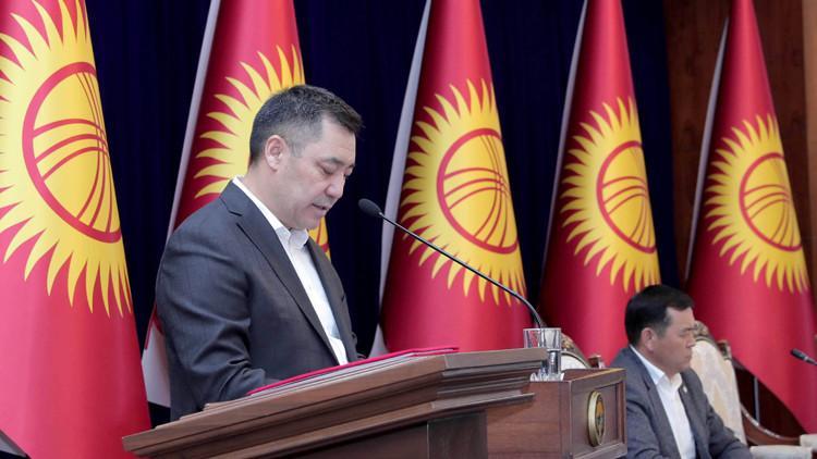 Son dakika haberi: Kırgızistan'da cezaevinden çıkarılan Sadır Caparov'un başbakanlığı ve kabinesi onaylandı
