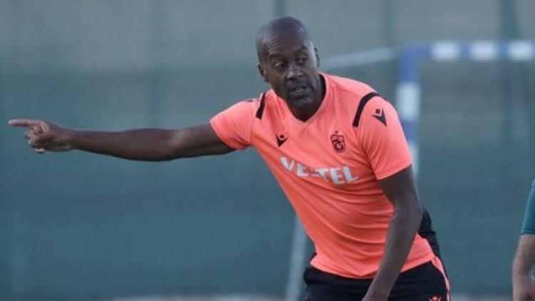 Eddie Newton, Trabzonspor'un iskeletini belirlemeye çalışıyor