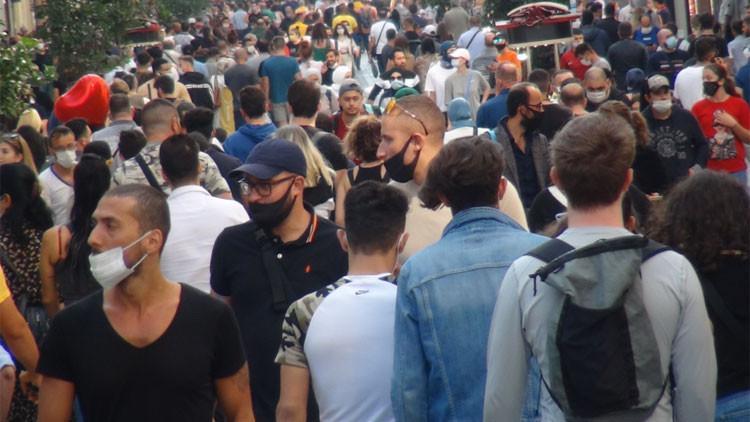 İstanbullular Taksim'e akın etti!