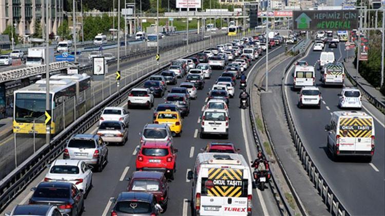 Yüz yüze eğitimde 2. aşamanın ilk günü… İstanbul'da trafikte son durum