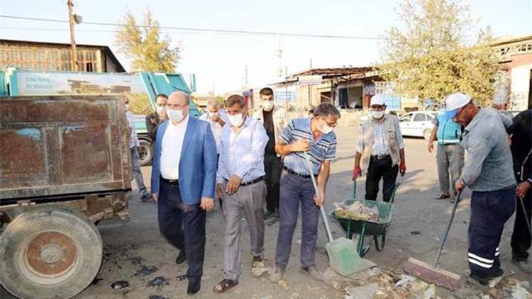 Nizip sanayi sitesinde temizlik seferberliği