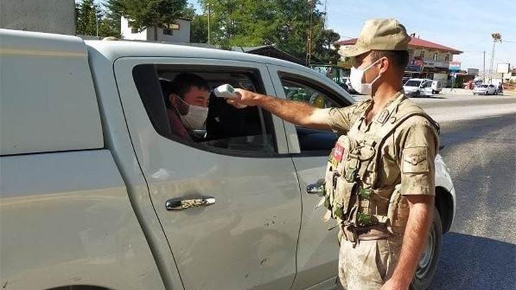 Tunceli'de jandarma ve polisten "Covid-19" denetimi