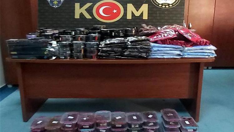 Adana'da 65 bin lira değerinde kaçak sigara ve makaron ele geçirildi