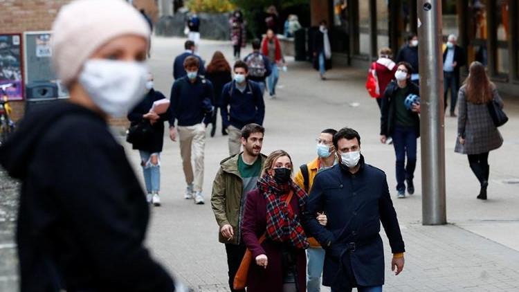 Belçika'da günlük Kovid-19 vaka sayısı 5 bini aştı
