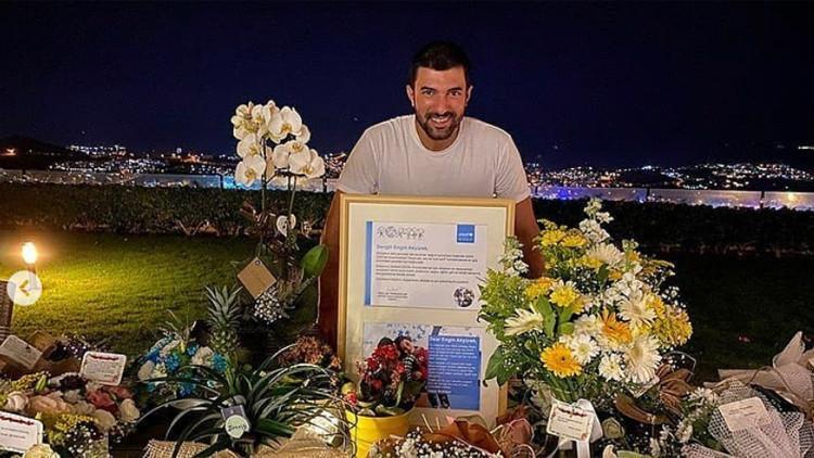 Engin Akyürek'e sürpriz yaptılar!