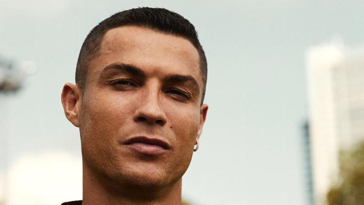 Son Dakika | Cristiano Ronaldo karantinayı kırdı, annesi testlere inanmayın dedi!