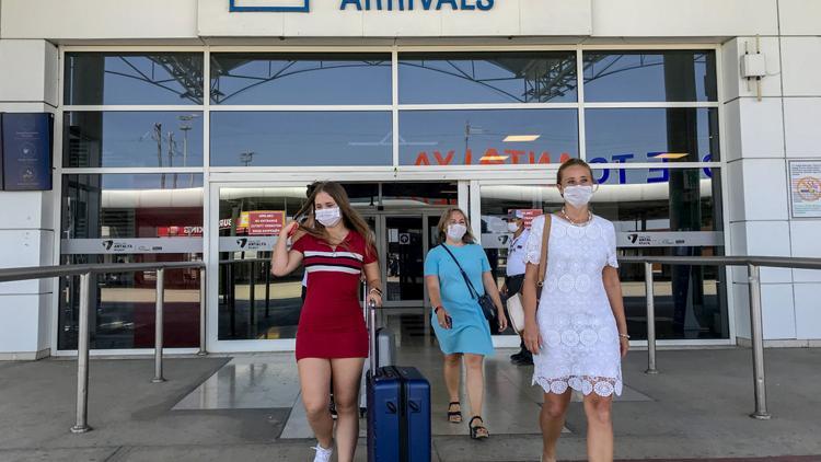 En çok o ülkeden Türkiye'ye geldiler: 9 ayda milyonlarca kişi tercih etti