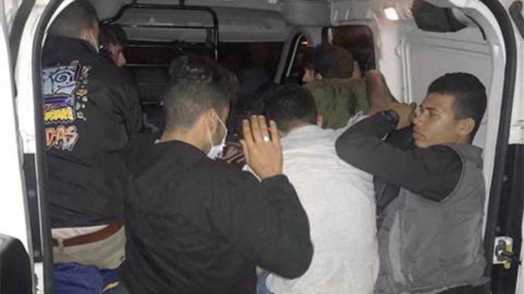 Tekirdağ'da, hafif ticari araçta 15 kaçak göçmen yakalandı