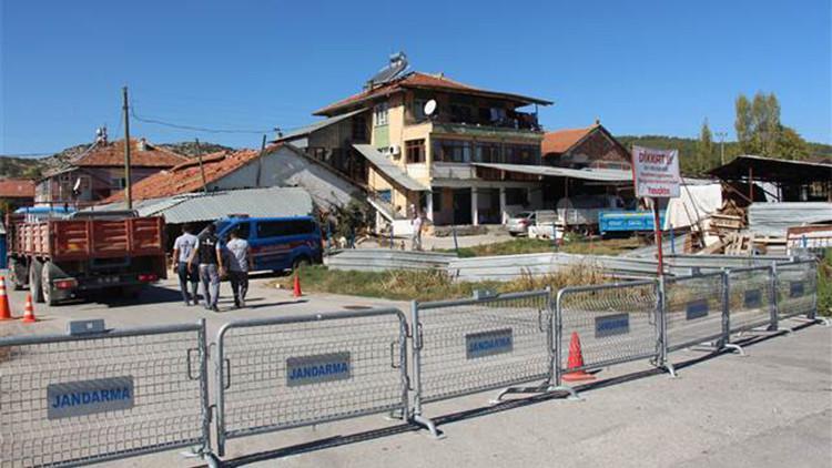 Bucak’ta 1 köy karantinaya alındı