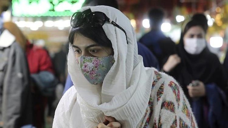 İran'da son 24 saatte 265 kişi Kovid-19'dan hayatını kaybetti