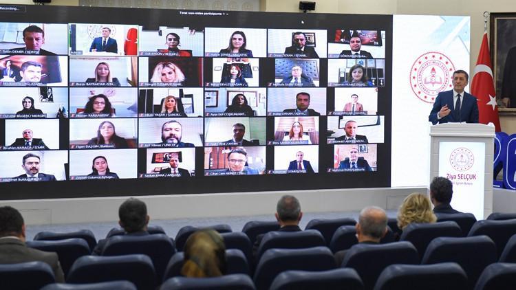 Milli Eğitim Bakanı Ziya Selçuk: Yöneticilerimizle yazamayacağımız başarı hikayesi yok