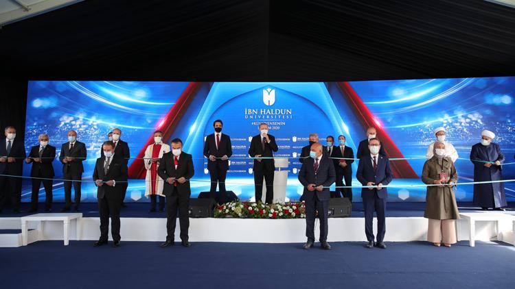 Cumhurbaşkanı İbn Haldun Külliyesi'ni açtı