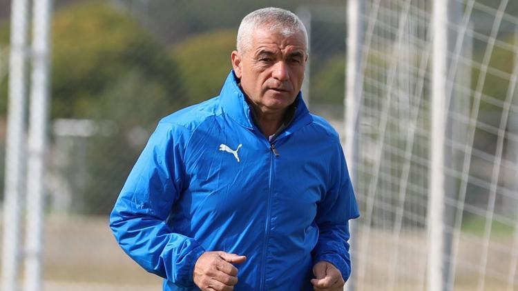 Rıza Çalımbay: "Fayçal Fajr'dan bilgiler alıyoruz, takımıma inanıyorum..."