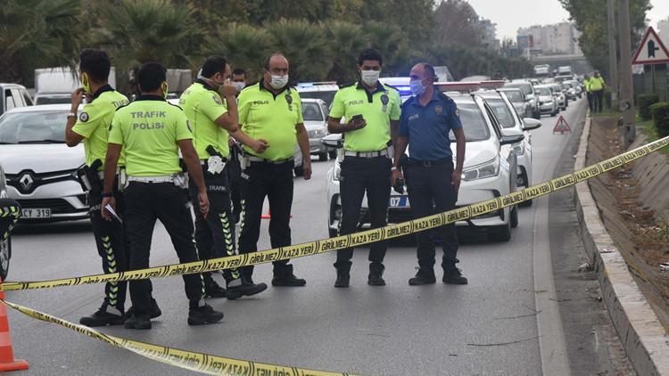 Antalya'da motosikletiyle bariyere çarpan Ahmet Ovacık hayatını kaybetti