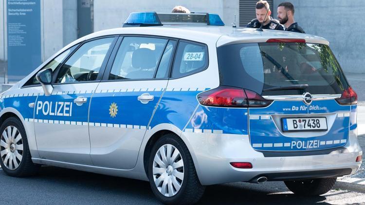 Evden sesler geliyordu... Polis içeriye girdiğinde...